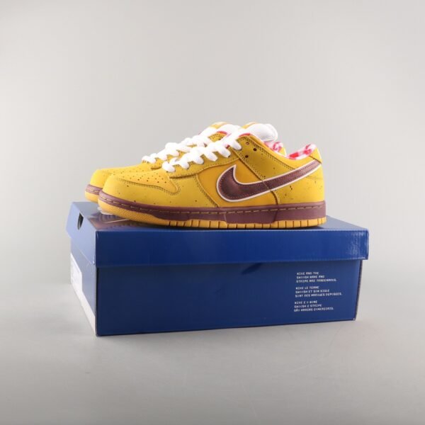 Dunk Low Premium SB 'Yellow Lobster' - Imagen 2