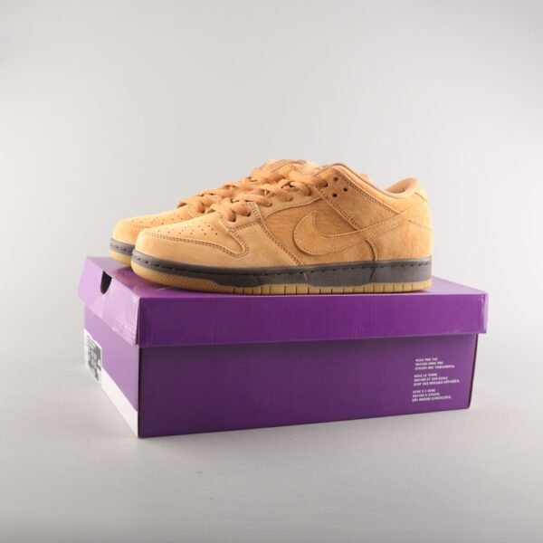 Dunk Low Pro SB 'Wheat Mocha' - Imagen 3