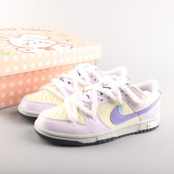 Nike Dunk Low SB `	Rabbit` - Imagen 3
