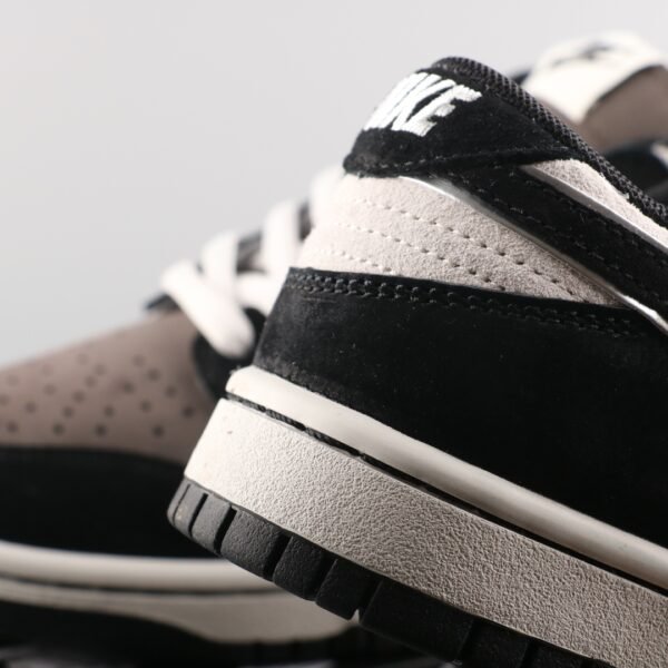 Nike Dunk Low ``Otomo Katsushiro`` 3