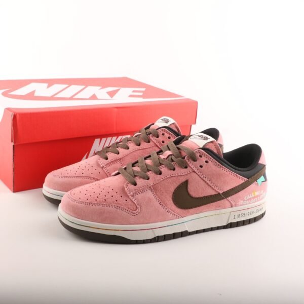 Nike Dunk Low ``Call me if you get lost`` - Imagen 3