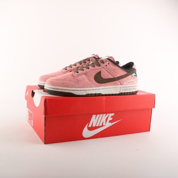 Nike Dunk Low ``Call me if you get lost`` - Imagen 2