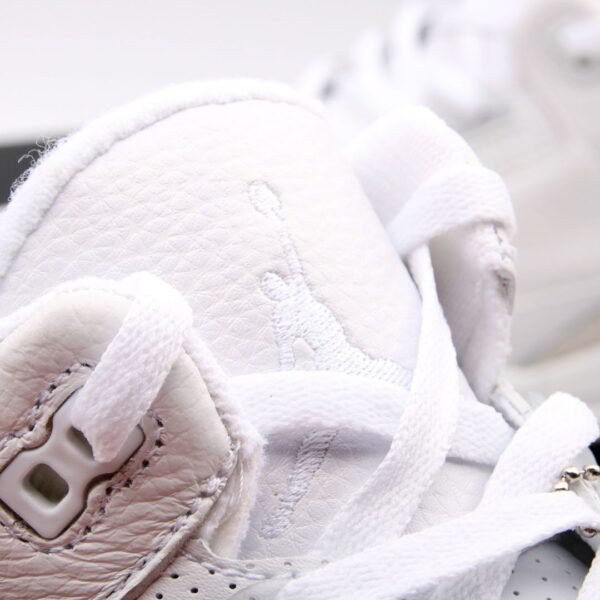 Air Jordan 3 Retro 'Triple White' - Imagen 2